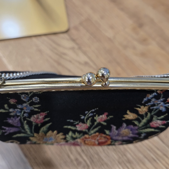 Vintage East German Black Floral Petit Pointe Kisslock Evening Bag - Picture 5 of 8